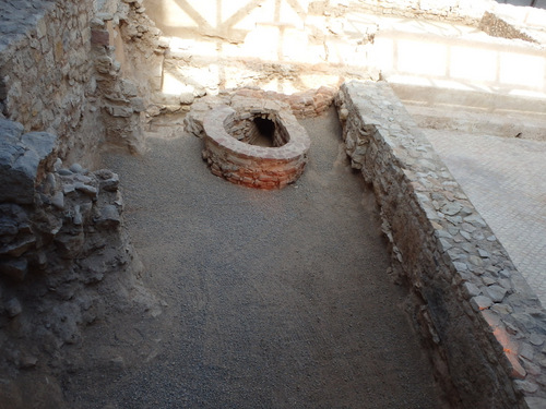 L'Amonoina Centre Arqueologic (Roman Ruins).